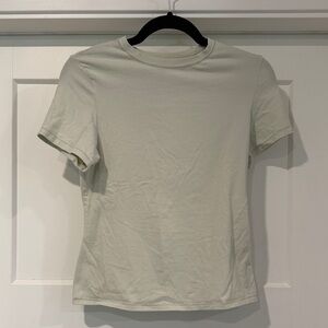 SKIMS Light Sage Short Sleeve Tee - Women Large